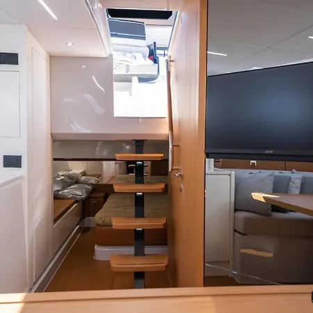 Yaloou Exclusive Yachting & More Bluegame 42 *